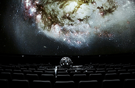 Projektion des Sternenhimmels im Planetariumssaal des Zeiss-Großplanetariums © SPB / Foto: Natalie Toczek