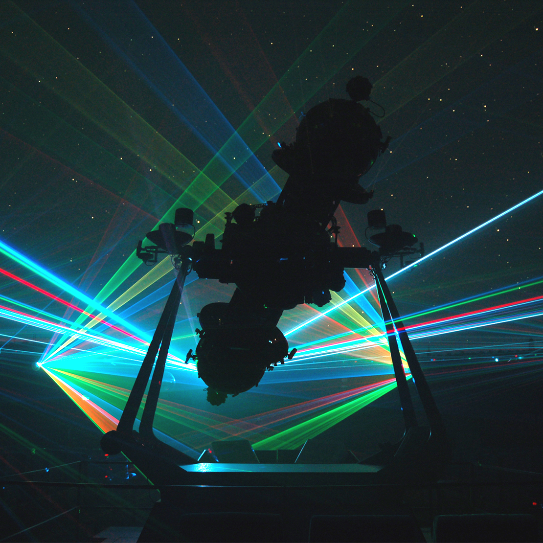 Star projector and laser show in the Planetarium at the Insulaner © SPB / Photo: Dr M. Staesche