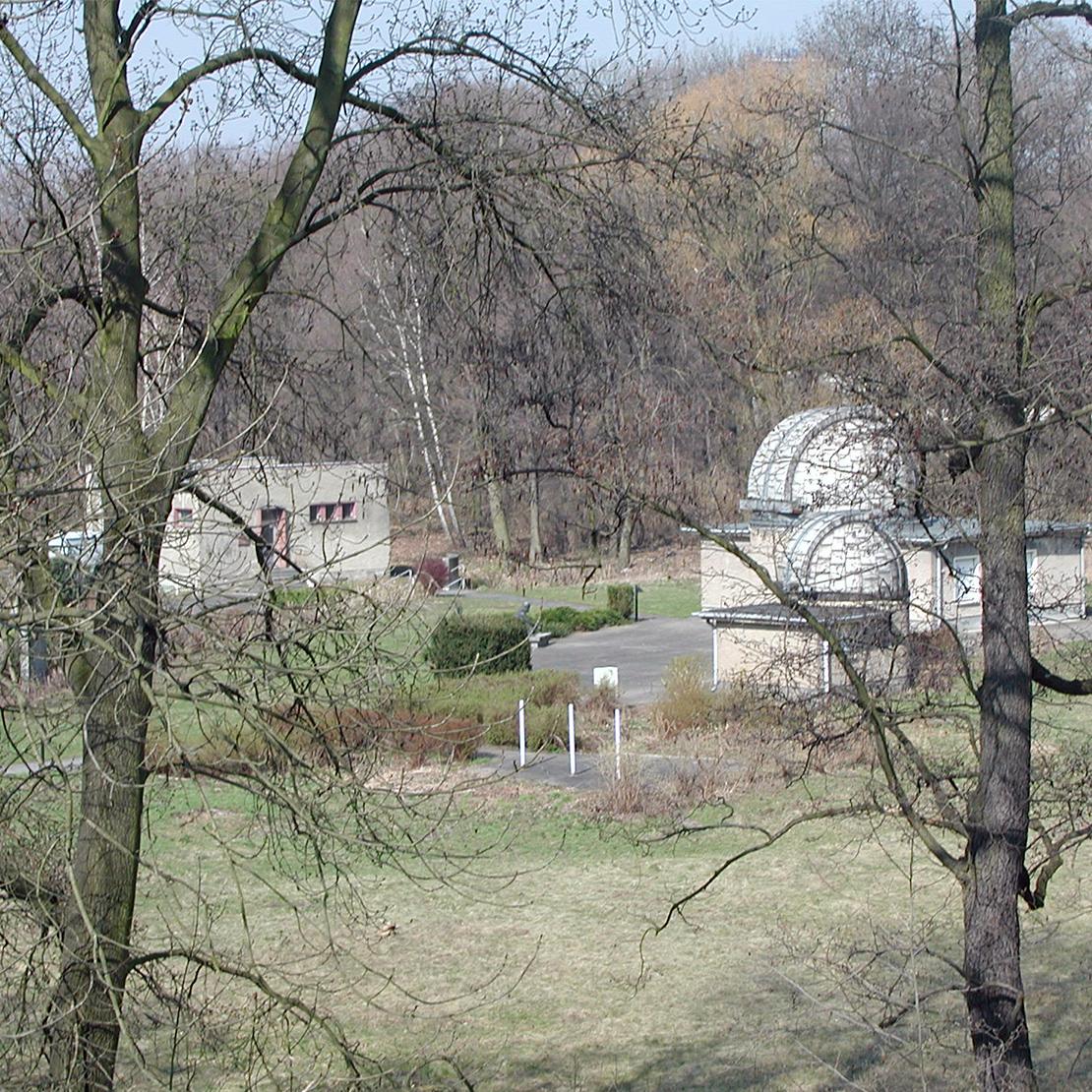 Between 1960 and 1965, further buildings are erected on the open-air site of the Archenhold-Observatory. © SPB / Photo: E. Rothenberg