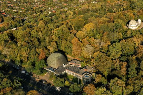 Der Insulaner in Schöneberg mit Planetarium und Sternwarte